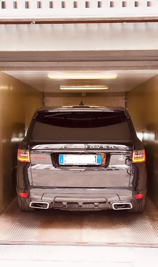 The Boutique Houses - Iconic Suite In Galleria Duomo With Private Parking Milan Exterior photo
