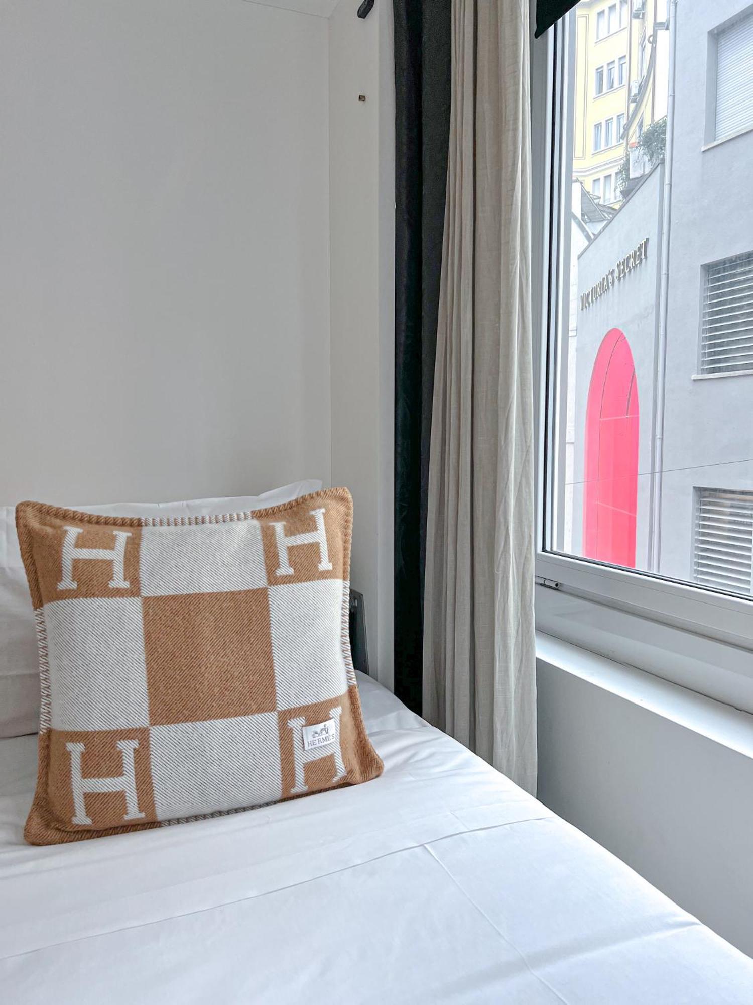 The Boutique Houses - Iconic Suite In Galleria Duomo With Private Parking Milan Exterior photo